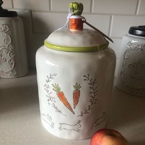 NWT Cookie Jar in Spring Theme